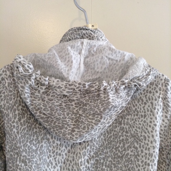 Joie Lightweight Jacket Barker A | Leopard Print - Picture 7 of 8